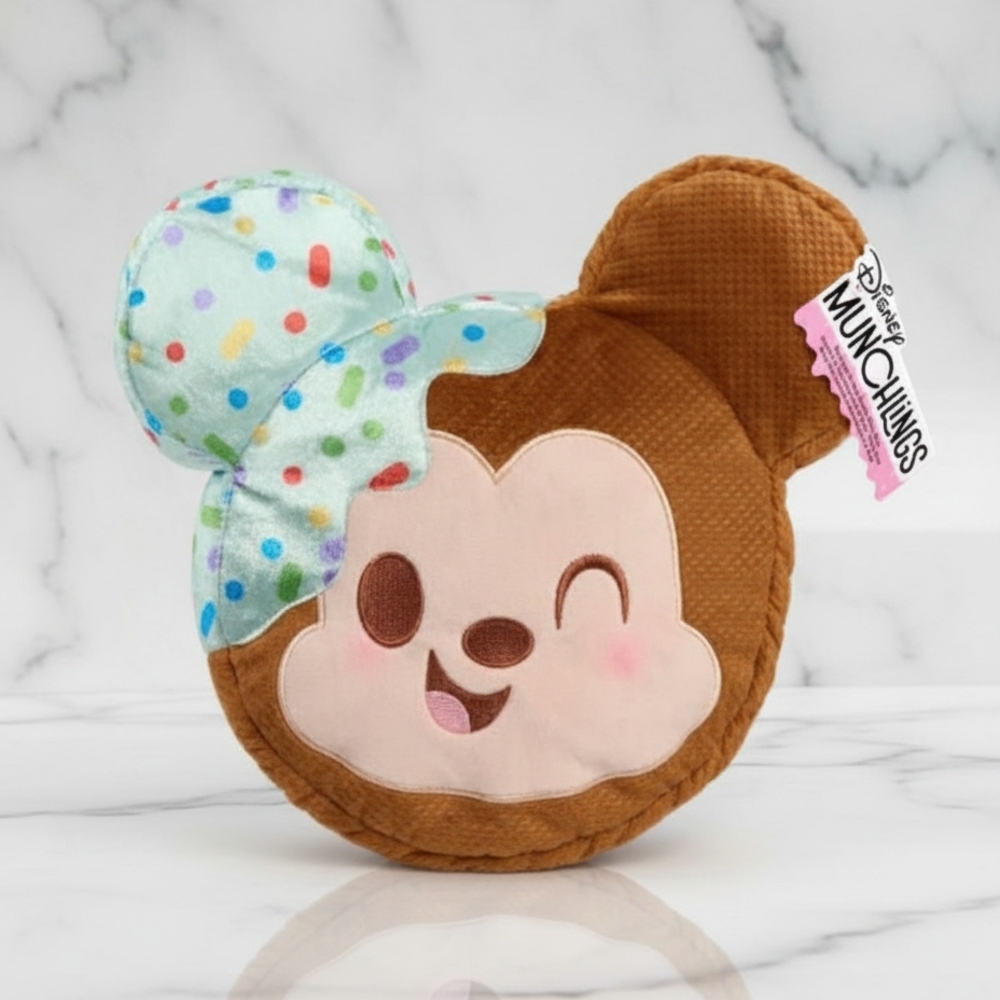 Disney Munchlings Winking Mickey Mouse Mint Dipped Ice Cream Sandwich